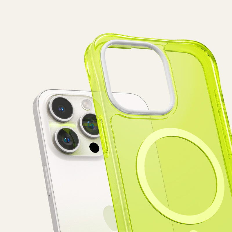 iPhone 15 Pro Max Lime